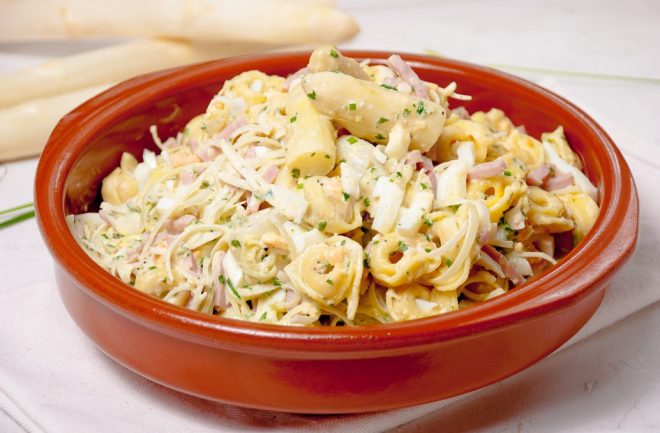 Tortellini salade met asperges