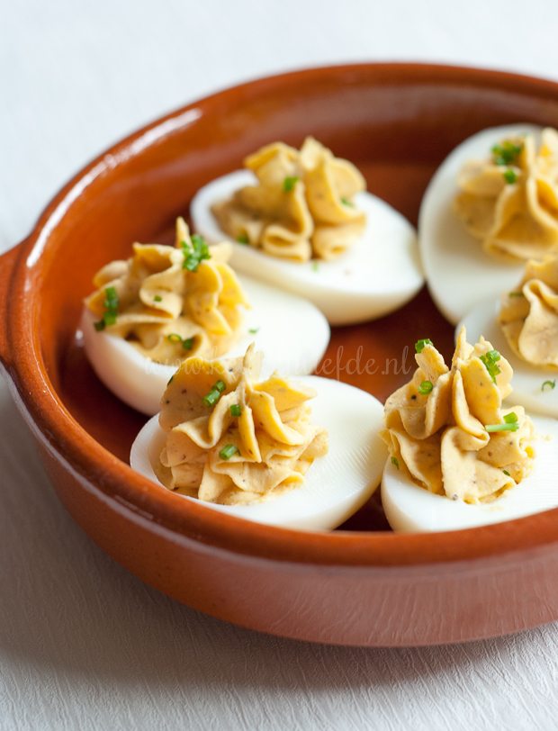 Video: gevulde eieren