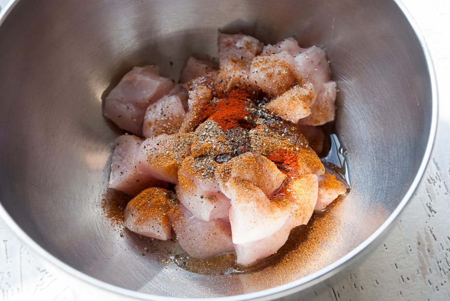 Kip stroganoff met sugarsnaps