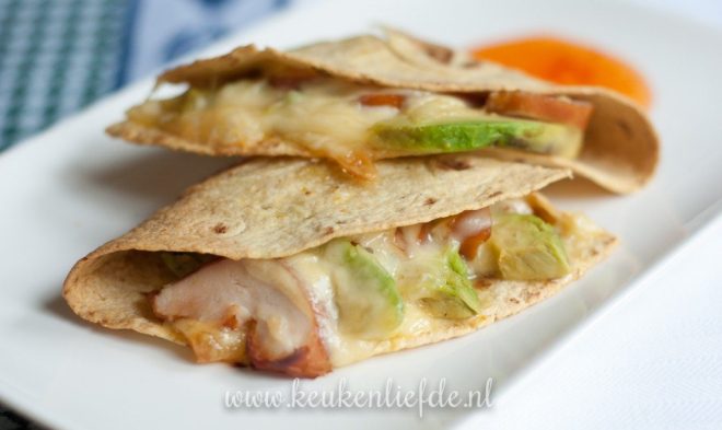 Video: quesadilla met avocado en gerookte kip