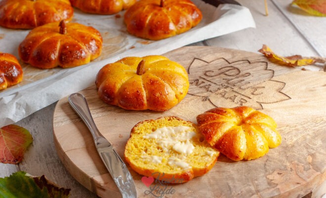 Pompoenbroodjes