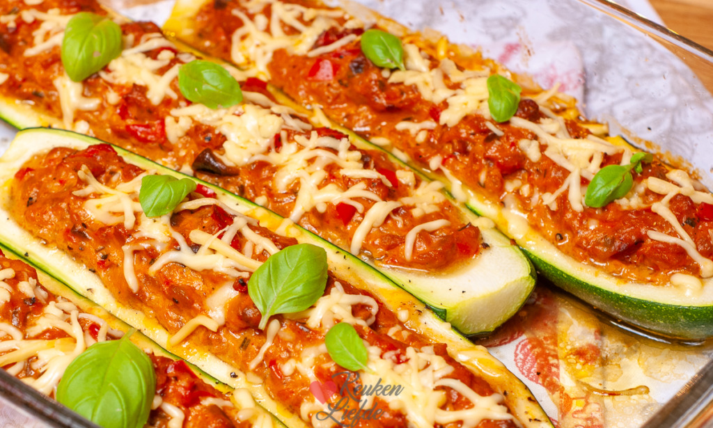 Gevulde courgette met roomkaas