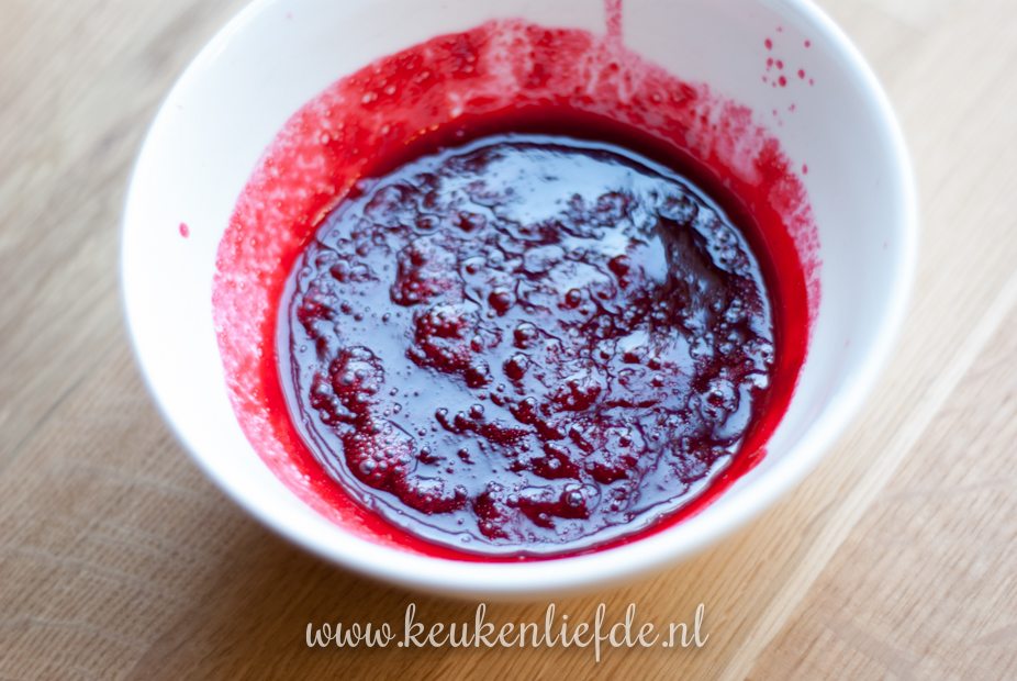 Cheesecake met frambozensaus