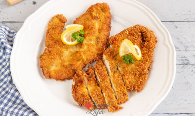 Zelfgemaakte kipschnitzel