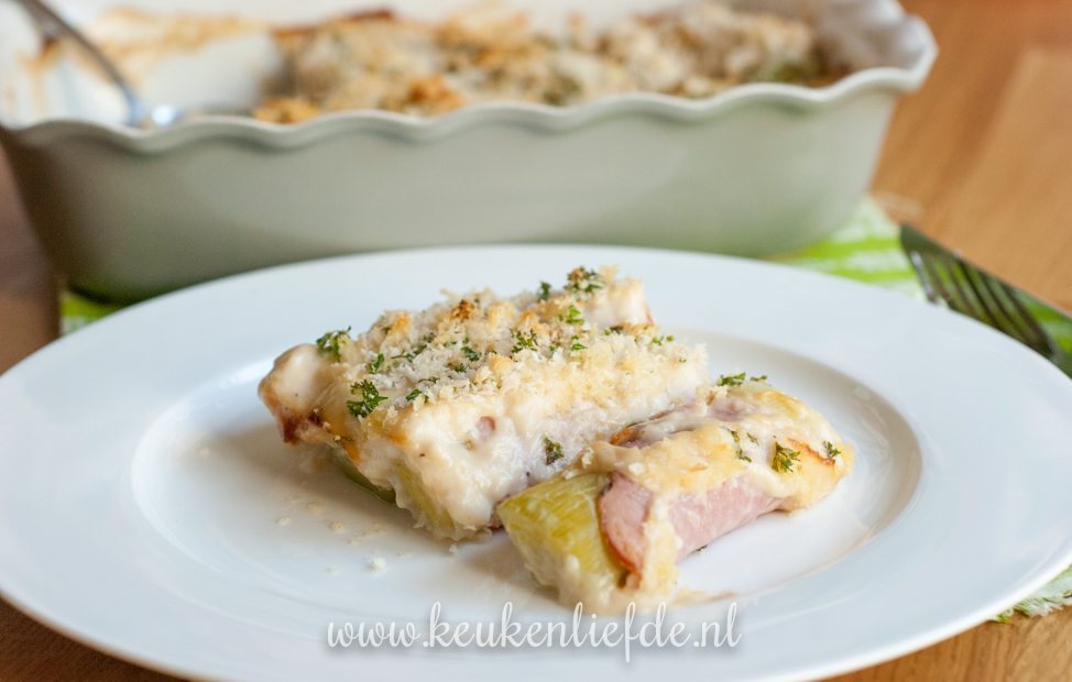 Preirolletjes met ham en kaassaus uit de oven