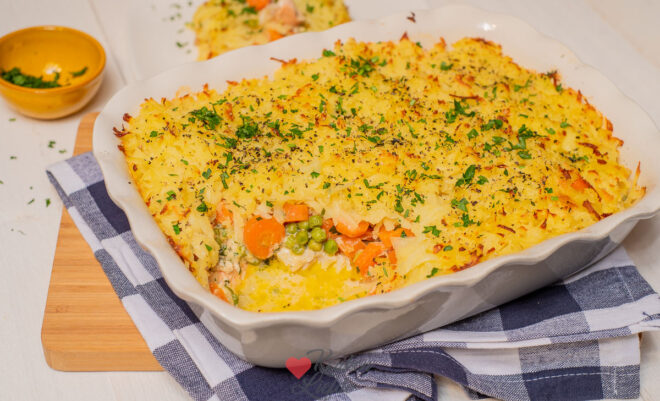 Rösti-ovenschotel met vis en wortel