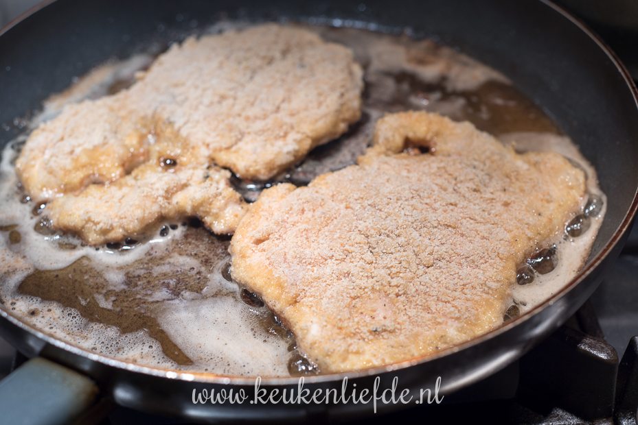 Schnitzel met champignonroomsaus