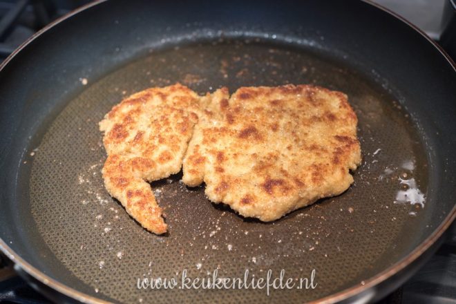 Zelfgemaakte kipschnitzel