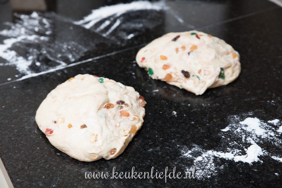 Paasstol met amandelspijs