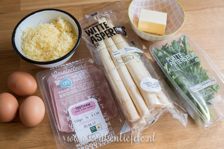 Aspergeschotel met ham en kaas Aspergeschotel met ham en kaas