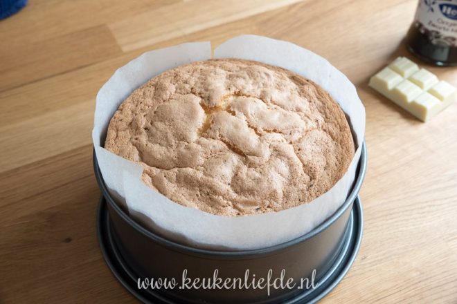 Baktips: zo voorkom je dat je taart inzakt