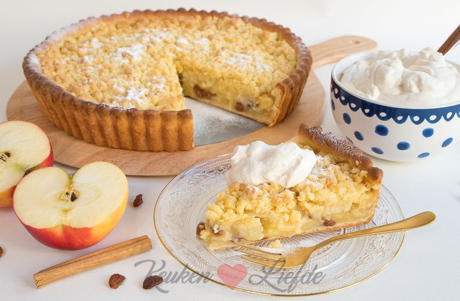 Appelkruimelvlaai met kaneelroom