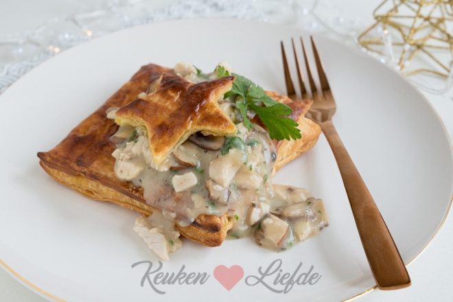 Pasteitjes met kalkoenragout