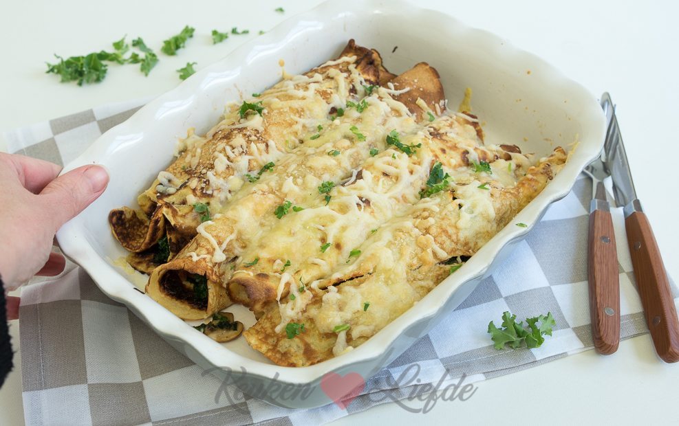 Gevulde pannenkoek met boerenkool en champignons