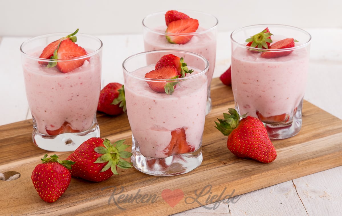 Aardbeienmousse