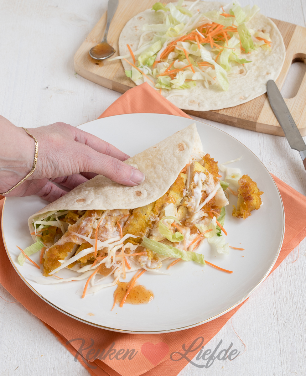 Wrap met krokante kip en mangochutney