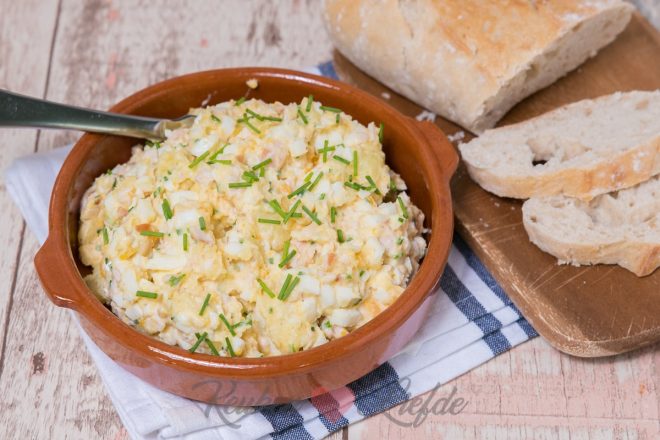 Aardappel-eisalade met gerookte kip