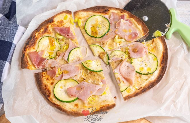 Tortizza met courgette, prei en ham