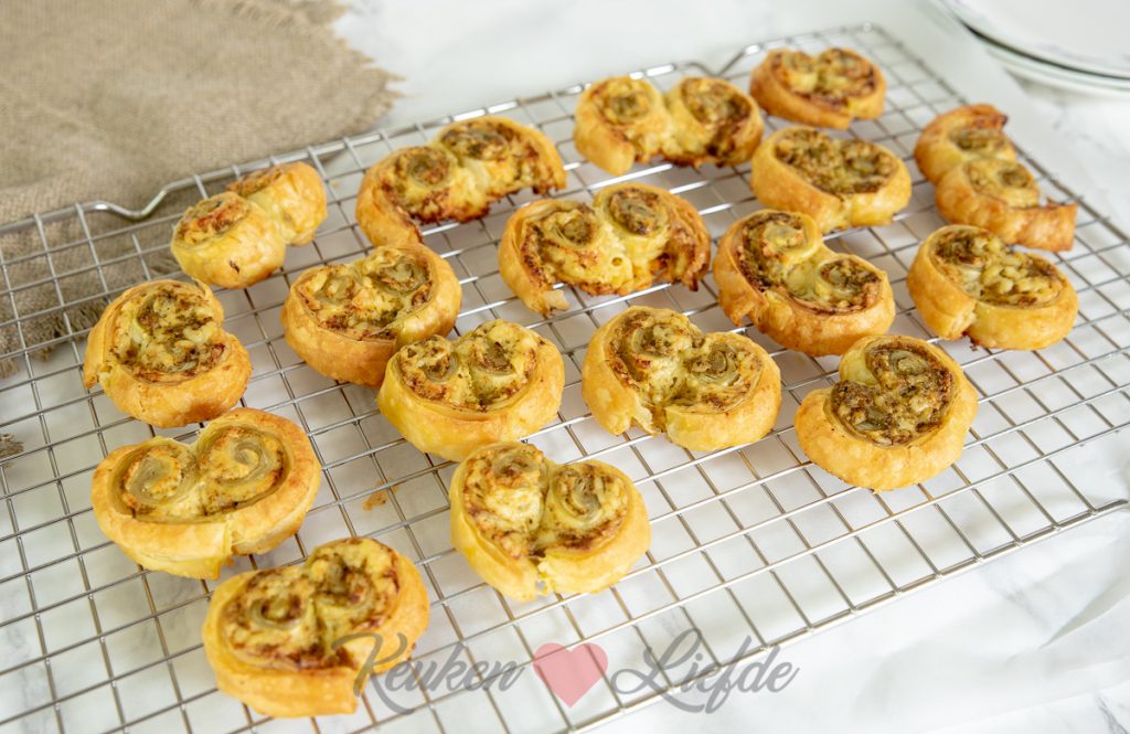 Kaasvlinders met pesto