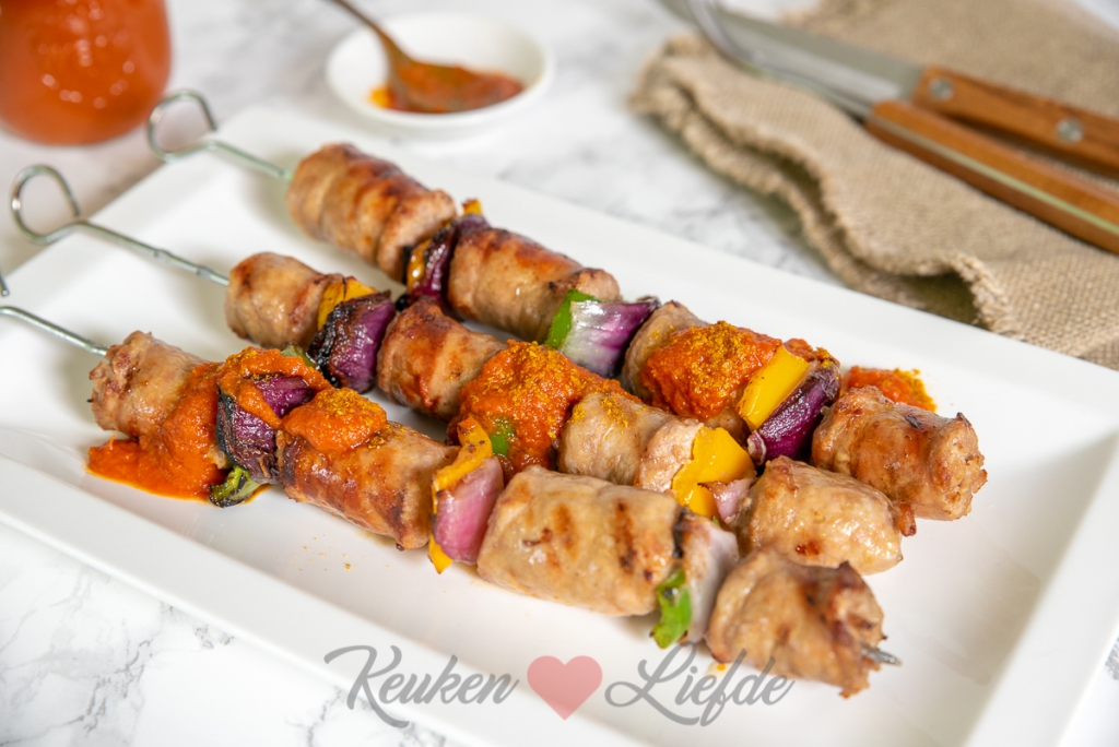 Braadworst spies met currysaus Braadworst spies met currysaus