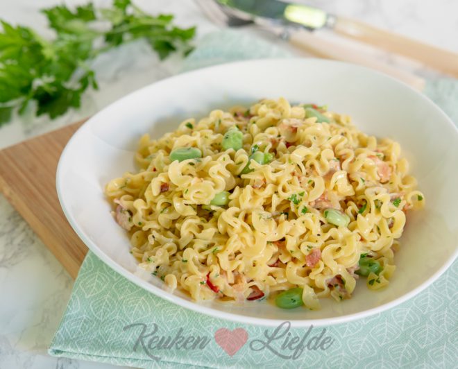 Pasta carbonara met tuinbonen