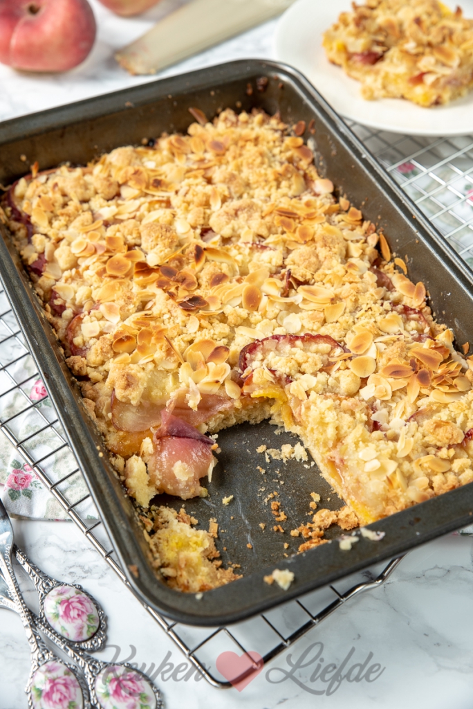 Perzik kruimelkoek met Amaretto Perzik kruimelkoek met Amaretto