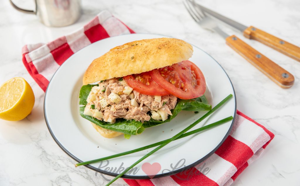Ciabatta met tonijnsalade van de La Place