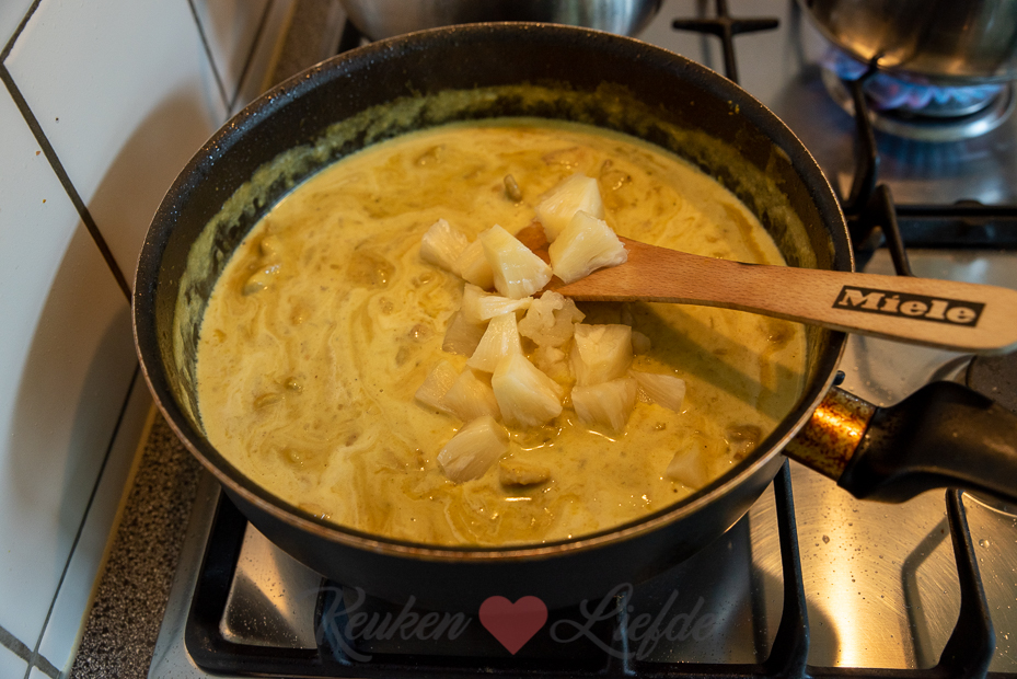 Kip kerrie met sperziebonen Kip kerrie met sperziebonen