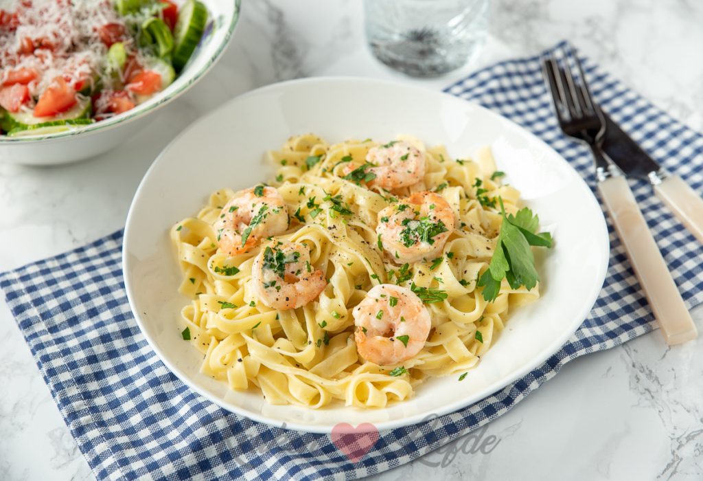 Tagliatelle met gamba's en romige witte-wijnsaus
