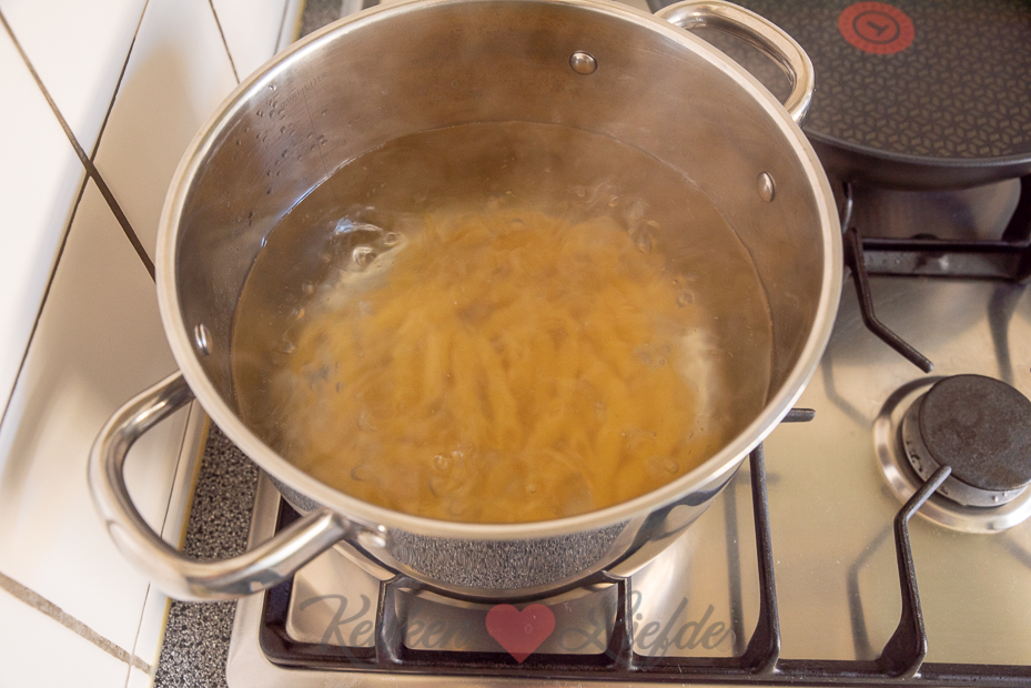 Pasta pesto met kip en sperziebonen