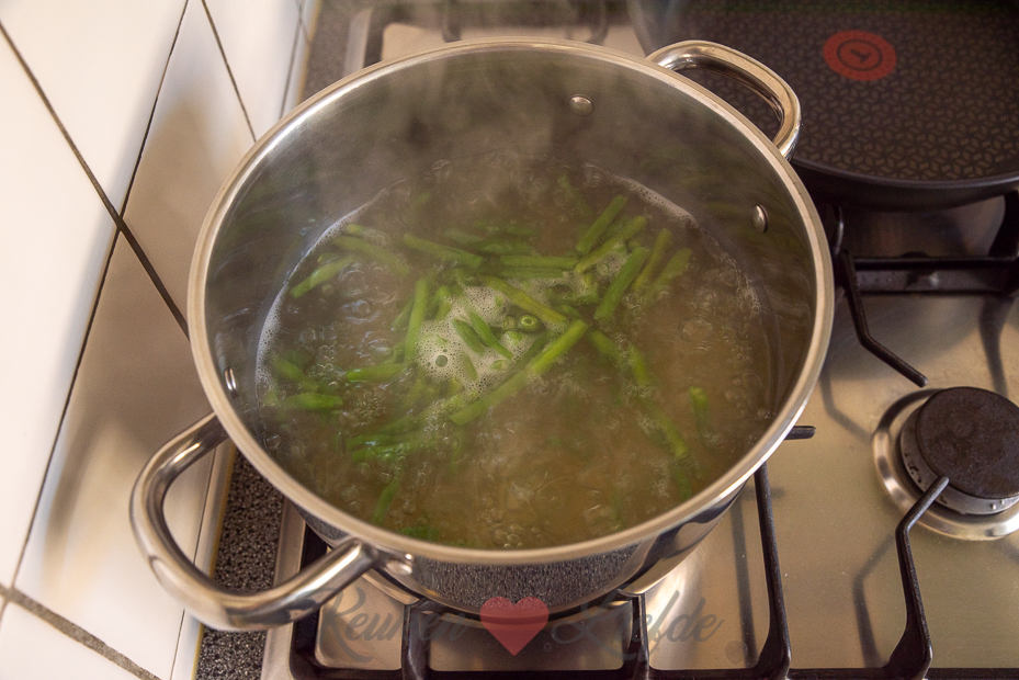 Pasta pesto met kip en sperziebonen