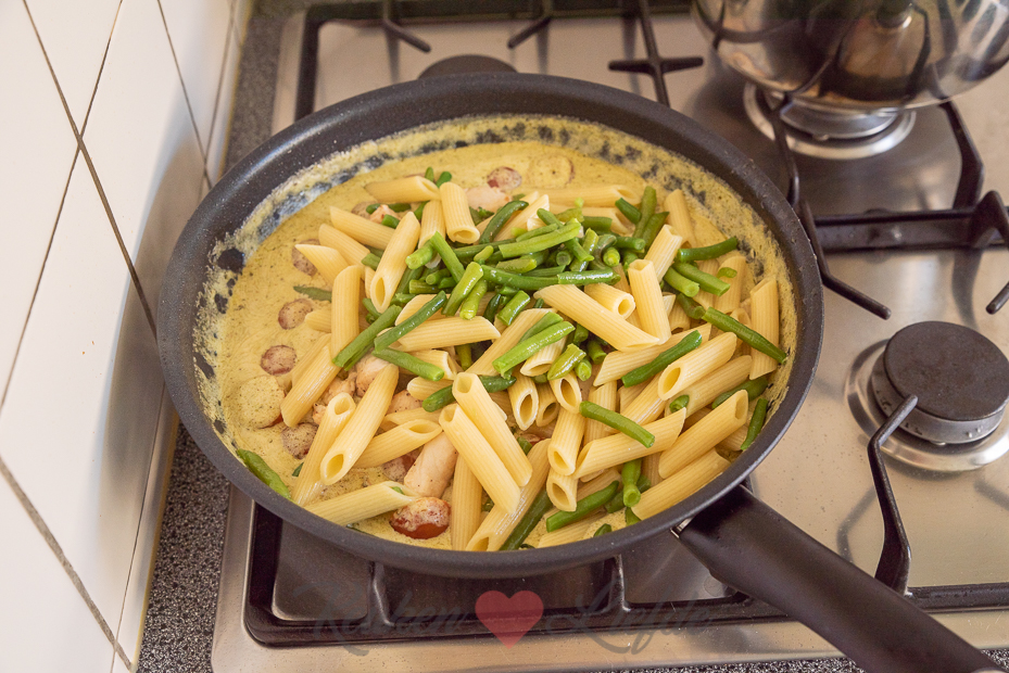 Pasta pesto met kip en sperziebonen