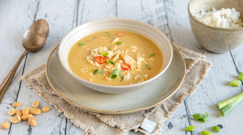 Surinaamse pindasoep