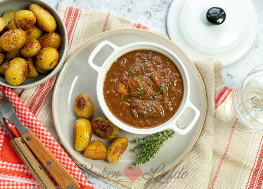 Stoofvlees met pompoen in rodewijnsaus (slowcooker)