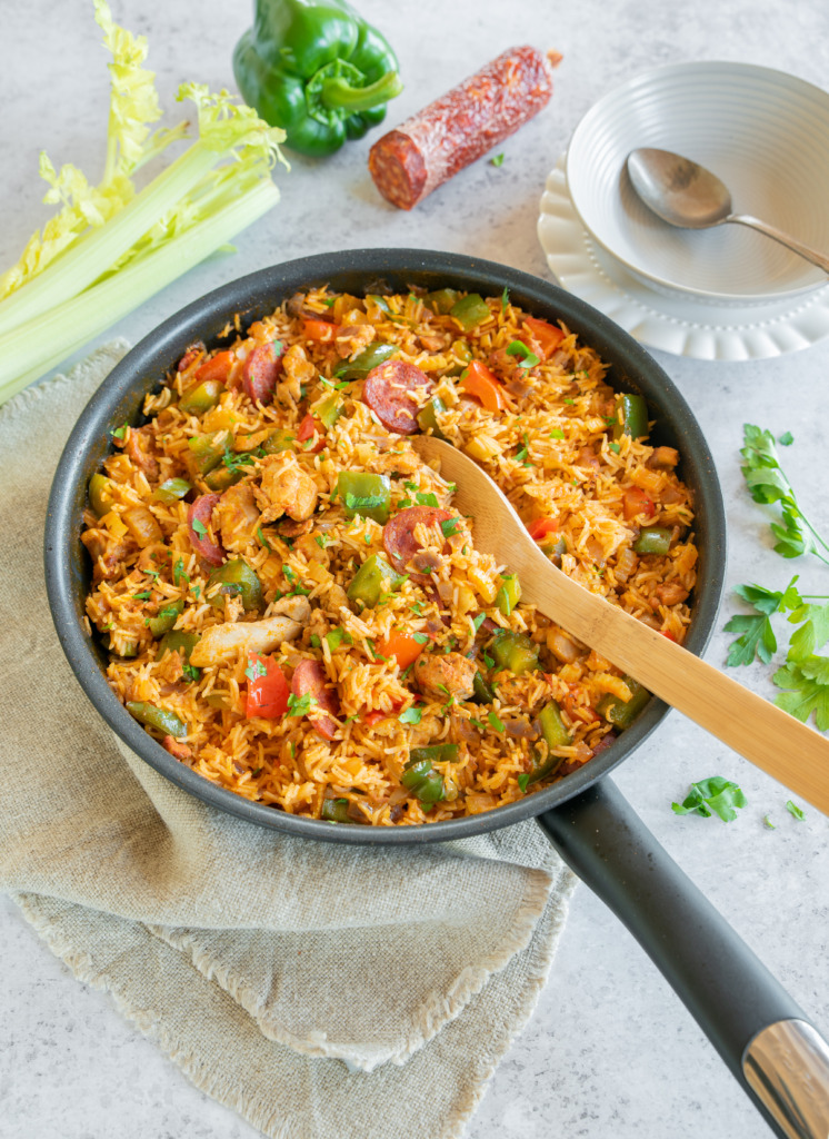 Reserveer ons tweede kookboek: FAMILIEGERECHTEN Reserveer ons tweede kookboek: FAMILIEGERECHTEN