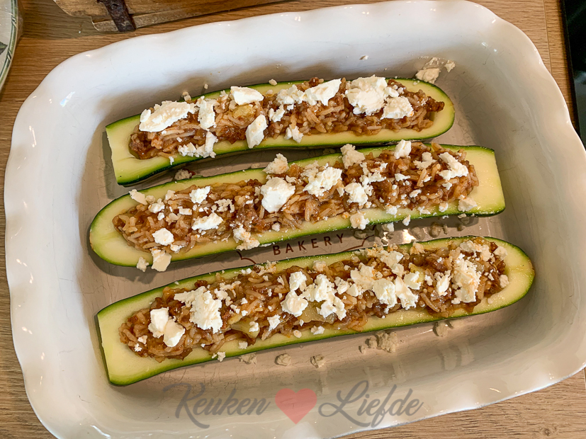 Gevulde courgette met Griekse tomatenrijst
