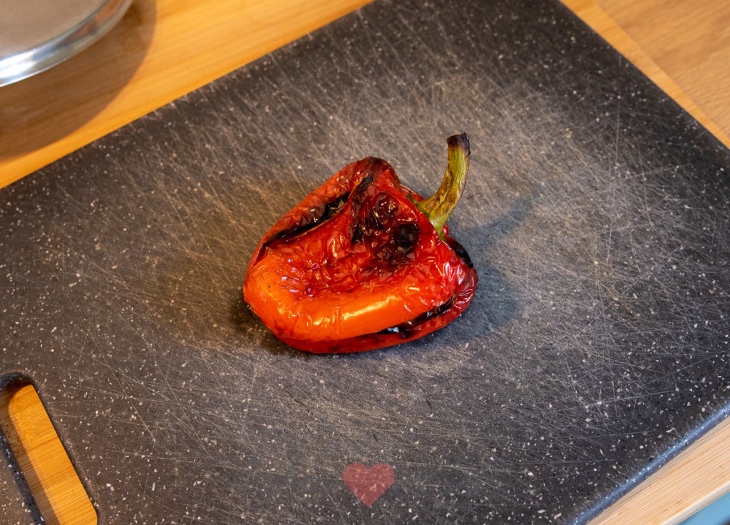 Flammkuchen met zalm, courgette en paprika Flammkuchen met zalm, courgette en paprika