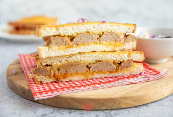 Tosti frikandel speciaal