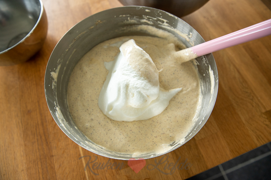 Vanille-aardbeienrol (uit Franse taartjes klein en groot) Vanille-aardbeienrol (uit Franse taartjes klein en groot)