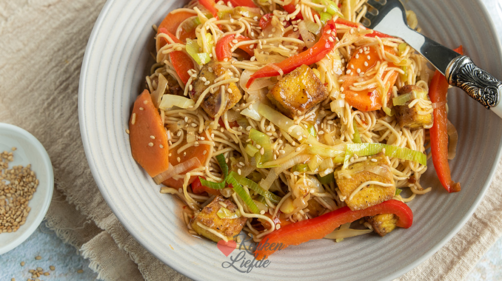 Sweet chili noedels met tofu Sweet chili noedels met tofu