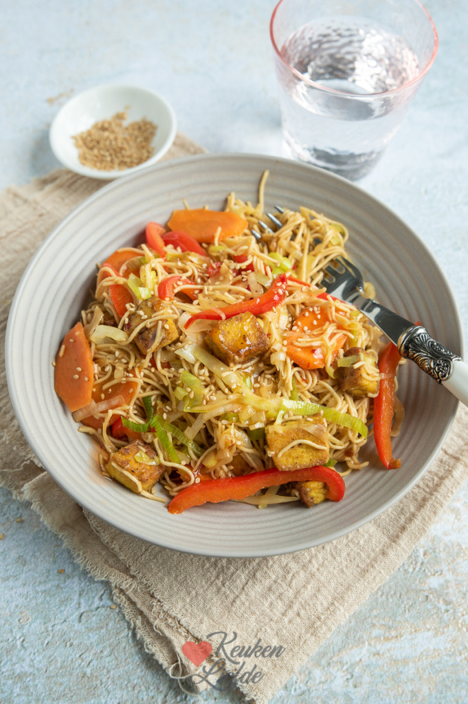 Sweet chili noedels met tofu Sweet chili noedels met tofu