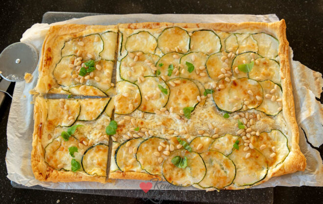 Courgette plaattaart met roomkaas