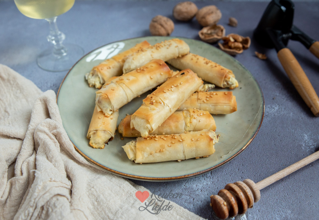 Filodeegrolletjes met feta (uit Altijd Borreltijd)