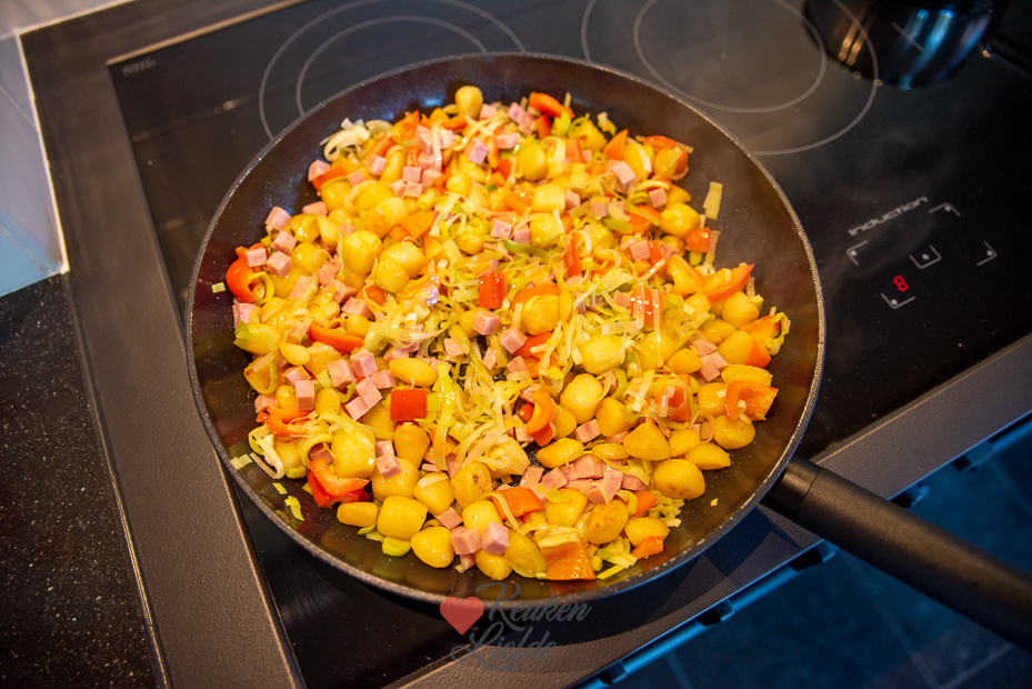 Krieltjes carbonara met prei en ham Krieltjes carbonara met prei en ham