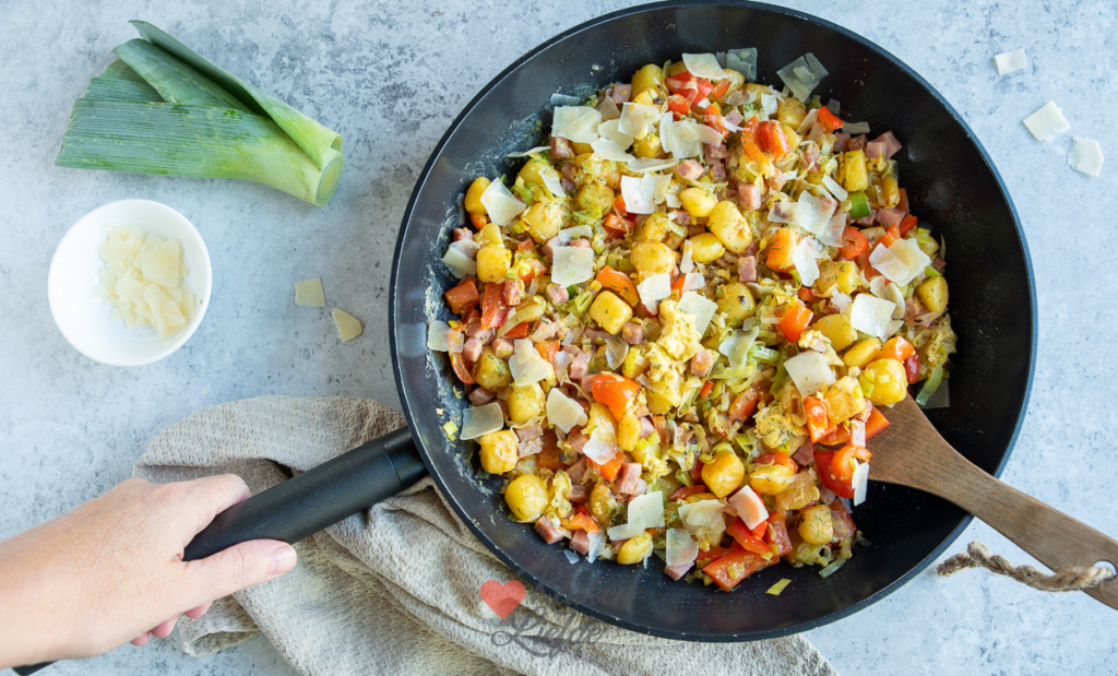 Krieltjes carbonara met prei en ham
