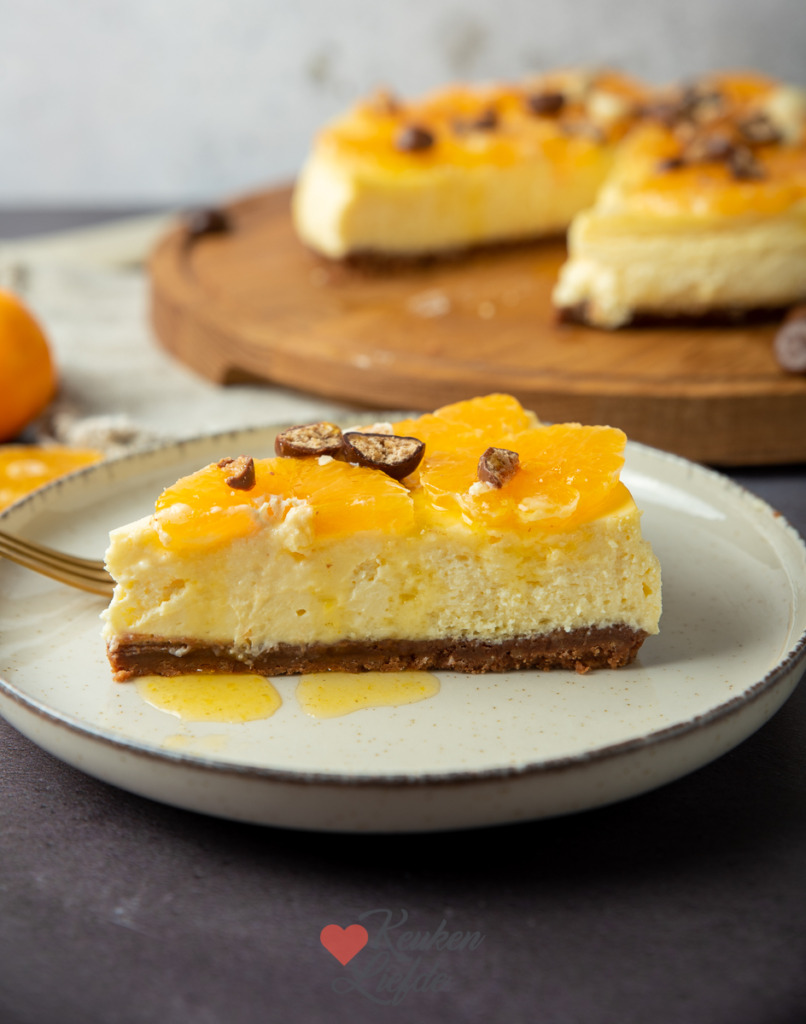 Cheesecake met kruidnotenbodem en mandarijn Cheesecake met kruidnotenbodem en mandarijn