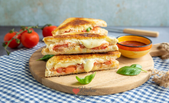 Tosti met brie en zalm