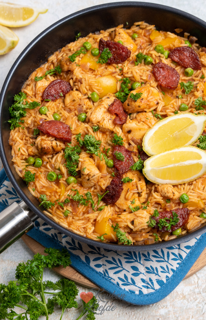 Jambalaya met kip en chorizo Jambalaya met kip en chorizo