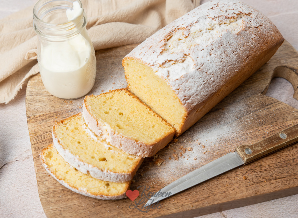 Yoghurt cake