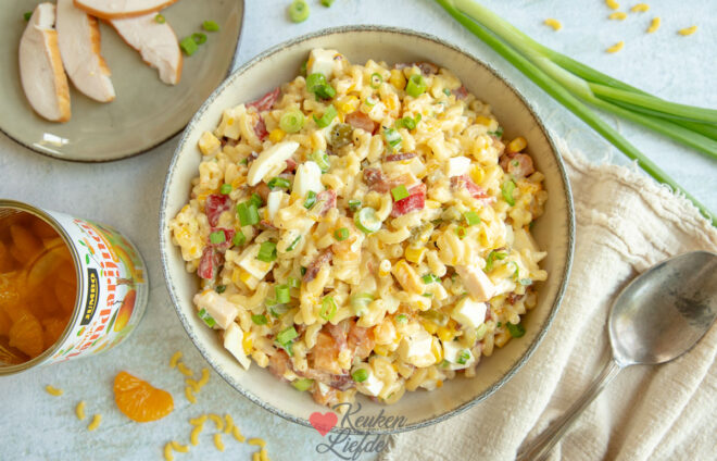 Macaroni salade met kip en mandarijn